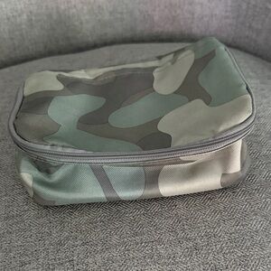 Thirty-one toiletry bag